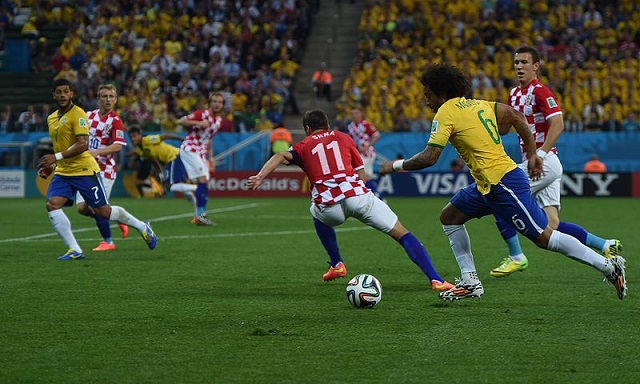 Brazil_and_Croatia_match_at_the_FIFA_World_Cup_2014-06-12_(15)